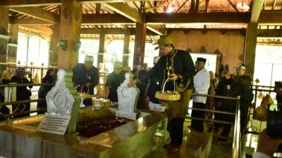 Rangkaian HJS, Bupati Dony Ziarah Ke Makam Raja Sumedanglarang, Prabu Geusan Ulun