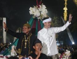 Sumedang Meriahkan Kirab Mahkota Binokasih di Bandung